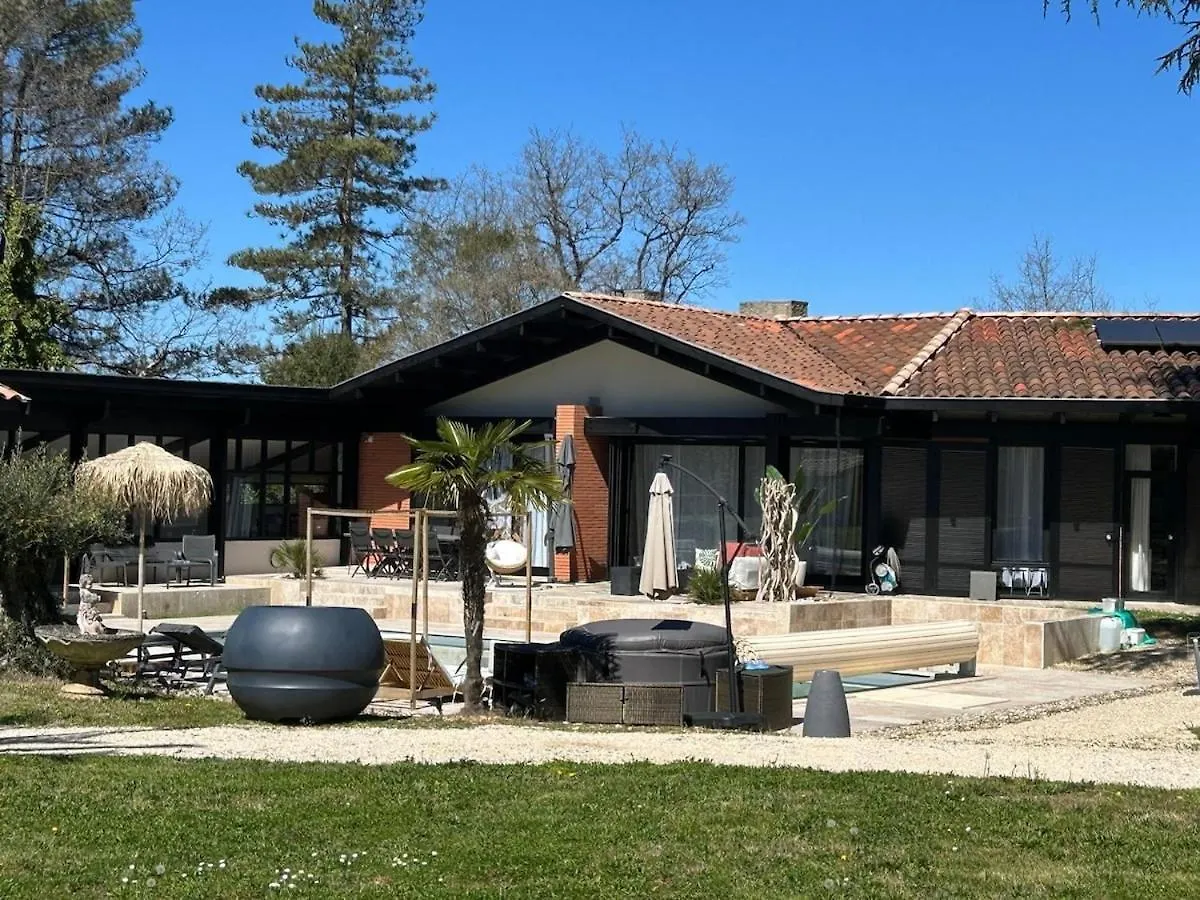Villa Avec Piscine Montauban