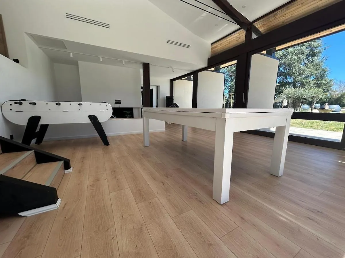 Villa Avec Piscine Montauban