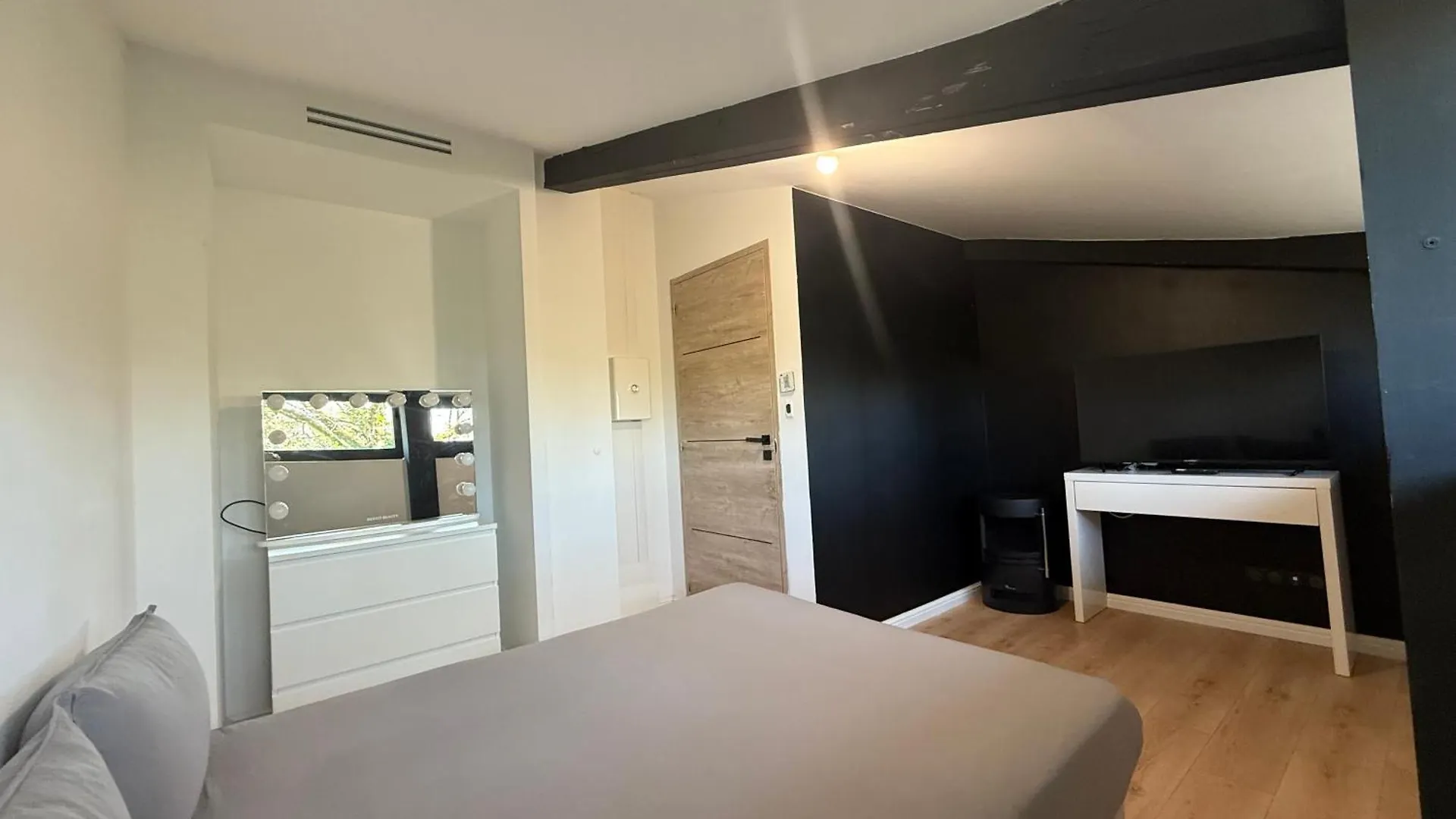 Villa Avec Piscine Montauban