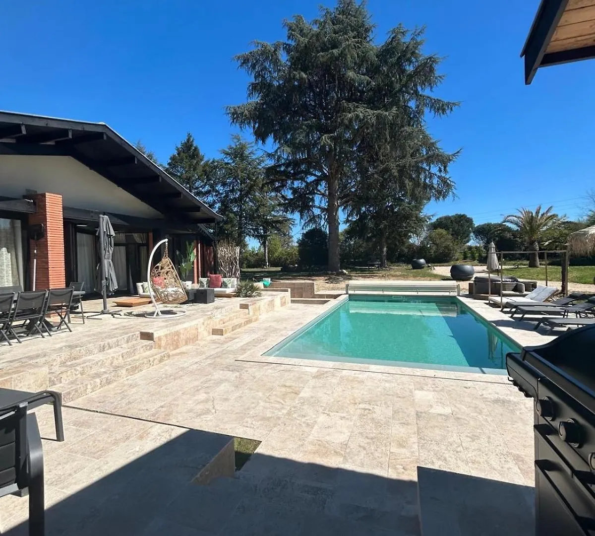 Villa Avec Piscine Montauban